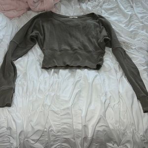 Green cropped top!